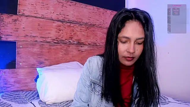 Snapshot of Fernanda_liie_ chatting on 05.29.26 Fernanda liie online show from 05.29.26