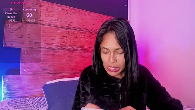 Snapshot of Fernanda_liie_ chatting on 06.03.26 Fernanda liie online show from 06.03.26