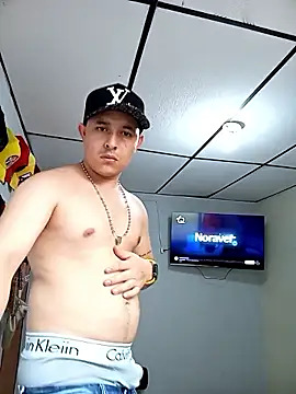 Charlotteet Paul online show from 03.07.25