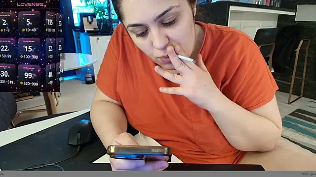 Snapshot of Layla- chatting on 01.14.25 Layla- online show from 01.14.25