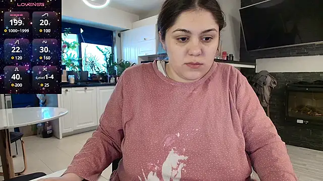 Snapshot of Layla- chatting on 02.20.25 Layla- online show from 02.20.25