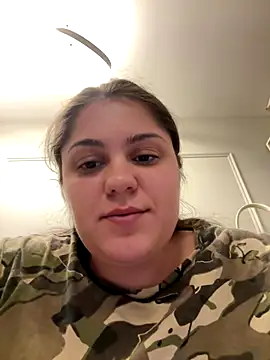 Snapshot of Layla- chatting on 10.31.25 Layla- online show from 10.31.25