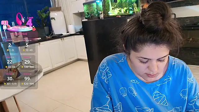 Snapshot of Layla- chatting on 04.30.26 Layla- online show from 04.30.26