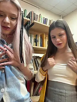 Snapshot of melicious_ chatting on 01.16.26 melicious online show from 01.16.26