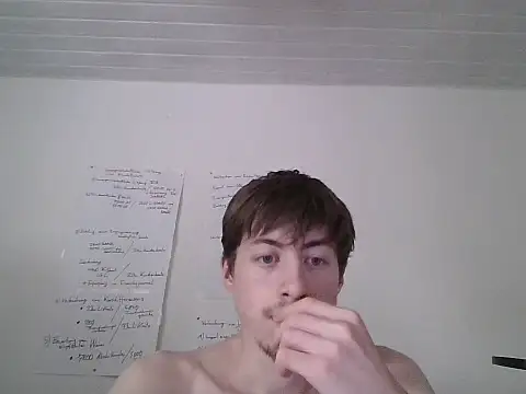 Snapshot of xy_monkeyBigCock chatting on 07.17.26 xy monkeyBigCock online show from 07.17.26