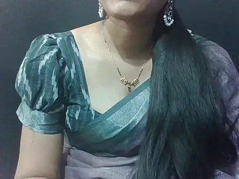 Snapshot of sugandha_bhabhi chatting on 06.26.26 sugandha bhabhi online show from 06.26.26