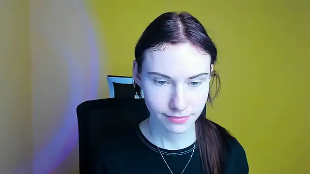 Fiona Night online show from 03.12.25