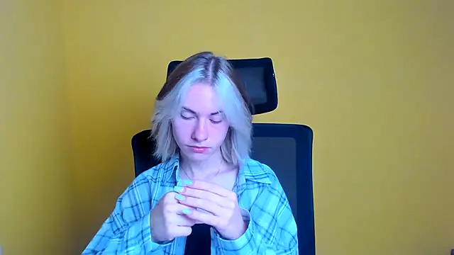 Fiona Night online show from 09.10.25