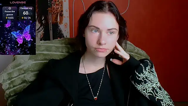 Snapshot of Fiona_Night chatting on 05.17.26 Fiona Night online show from 05.17.26