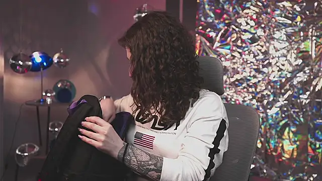 OliviaMcClean online show from 03.29.26