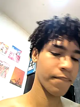 Snapshot of Thony444 chatting on 03.17.25 Thony444 online show from 03.17.25
