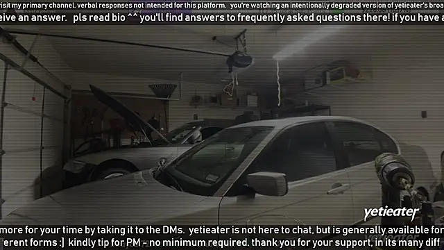 Snapshot of yetieater chatting on 01.07.25 yetieater online show from 01.07.25