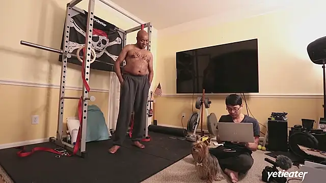 Snapshot of yetieater chatting on 01.27.25 yetieater online show from 01.27.25