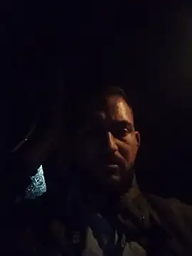 Snapshot of iurinicola chatting on 10.25.25 iurinicola online show from 10.25.25