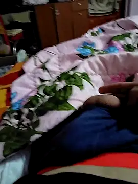 Snapshot of iurinicola chatting on 10.29.25 iurinicola online show from 10.29.25