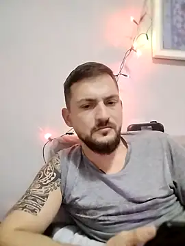 Snapshot of iurinicola chatting on 12.03.25 iurinicola online show from 12.03.25