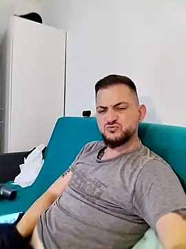 Snapshot of iurinicola chatting on 03.01.26 iurinicola online show from 03.01.26