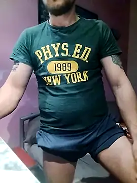 Snapshot of iurinicola chatting on 03.18.26 iurinicola online show from 03.18.26