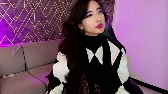 Snapshot of Tahara_Romanov chatting on 05.05.26 Tahara Romanov online show from 05.05.26
