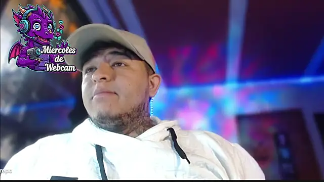 Snapshot of Strip_Classes_Col chatting on 10.15.25 Strip Classes Col online show from 10.15.25