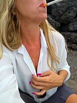 Melody73 online show from 10.27.25