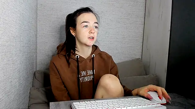 Snapshot of imyourdreams chatting on 09.26.25 imyourdreams online show from 09.26.25