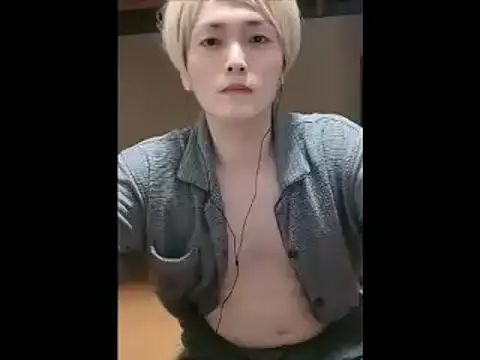 Snapshot of mgnhiroyuki chatting on 04.19.26 mgnhiroyuki online show from 04.19.26