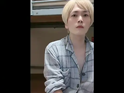 Snapshot of mgnhiroyuki chatting on 04.25.26 mgnhiroyuki online show from 04.25.26
