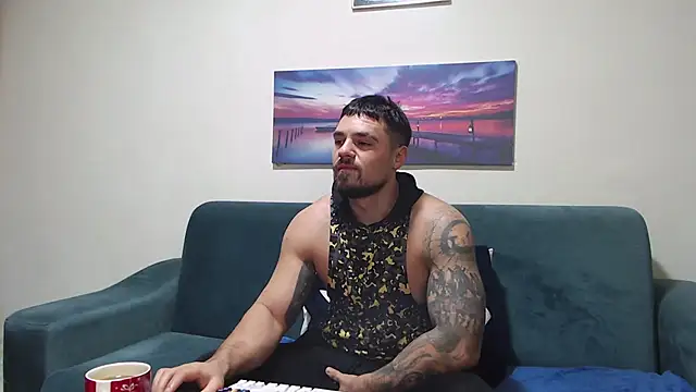 Tiberius hunk online show from 12.18.25