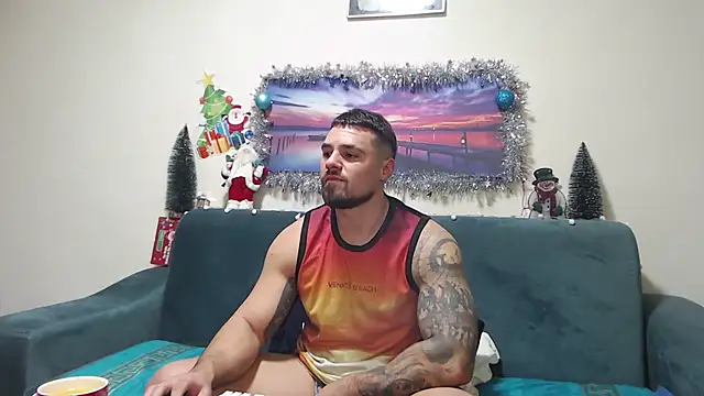 Tiberius hunk online show from 12.21.25