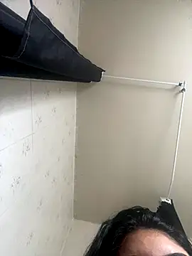 Snapshot of mayteziinhaa chatting on 09.25.25 mayteziinhaa online show from 09.25.25