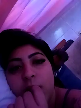 Snapshot of mayteziinhaa chatting on 04.03.26 mayteziinhaa online show from 04.03.26