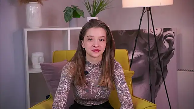 UdelaHathorne online show from 03.01.25