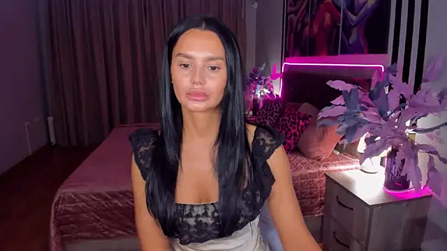 DanaSincere online show from 11.18.25