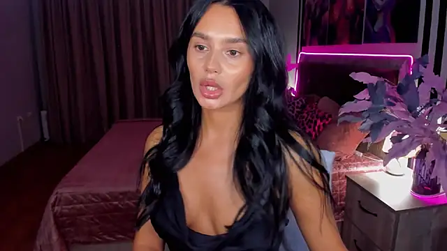 DanaSincere online show from 11.19.25