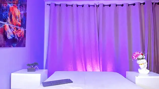 Snapshot of Lia_Taylor1 chatting on 01.10.26 Lia Taylor1 online show from 01.10.26