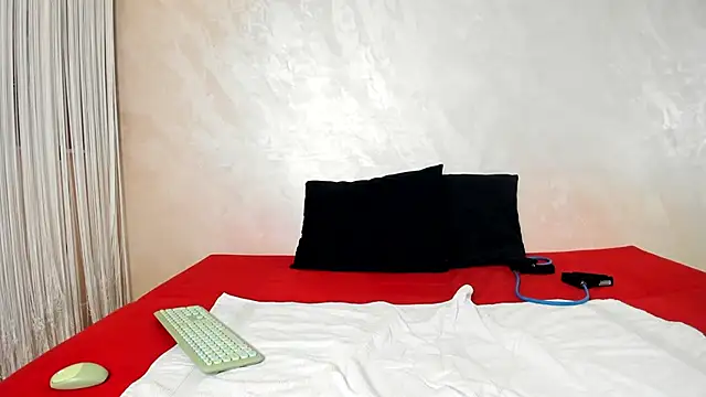 Snapshot of nole_jokker chatting on 03.18.25 nole jokker online show from 03.18.25