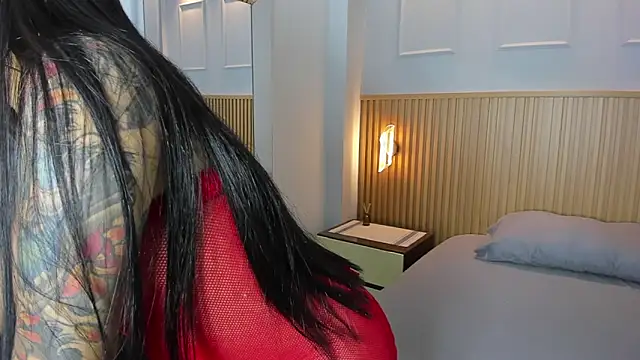 AGATHASMITH5 online show from 03.10.25