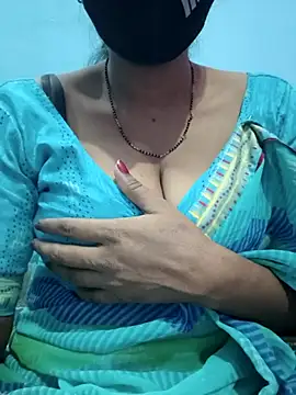 Snapshot of Sexyradha_ chatting on 02.14.26 Sexyradha online show from 02.14.26