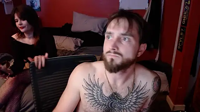 Snapshot of killawbeez chatting on 03.01.25 killawbeez online show from 03.01.25