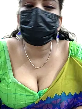 Snapshot of ashmitha chatting on 03.09.25 ashmitha online show from 03.09.25