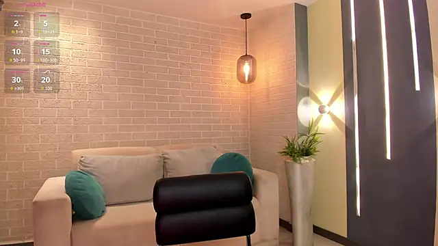 MaddisonCollins online show from 10.31.25