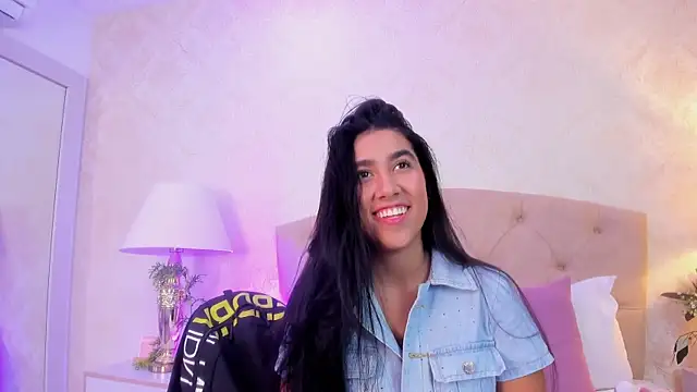 Snapshot of Mia_Montess chatting on 07.02.26 Mia Montess online show from 07.02.26