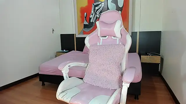 i am karoll online show from 11.18.25