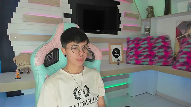 tommy blue online show from 12.04.25