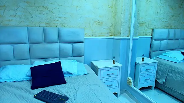 LexiAndDeker online show from 09.26.25