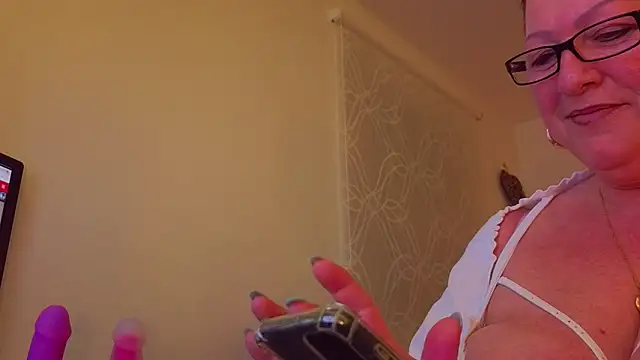 Snapshot of conny99 chatting on 03.15.25 conny99 online show from 03.15.25