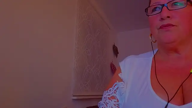 Snapshot of conny99 chatting on 09.10.25 conny99 online show from 09.10.25