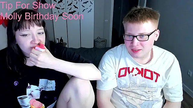 Snapshot of JayMollyy chatting on 05.25.26 JayMollyy online show from 05.25.26