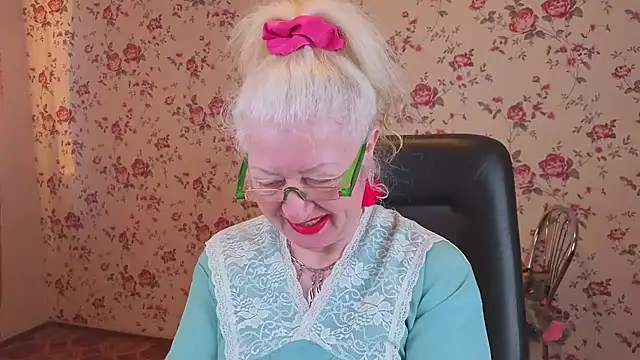 Maya Mayflower online show from 03.24.26